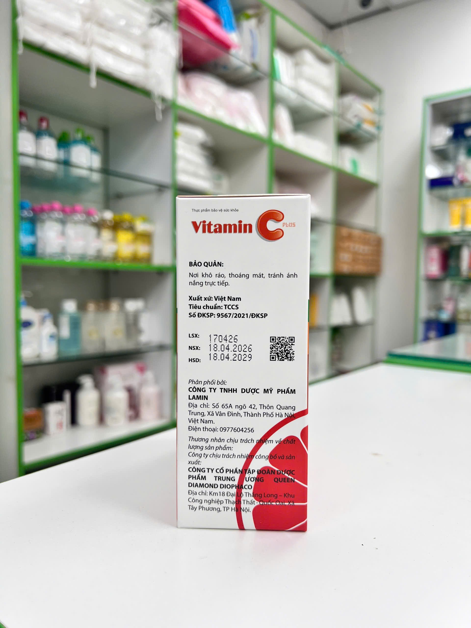 Vitamin C plus — bao bì sản phẩm chính hãng với thiết kế hộp và nhãn rõ ràng